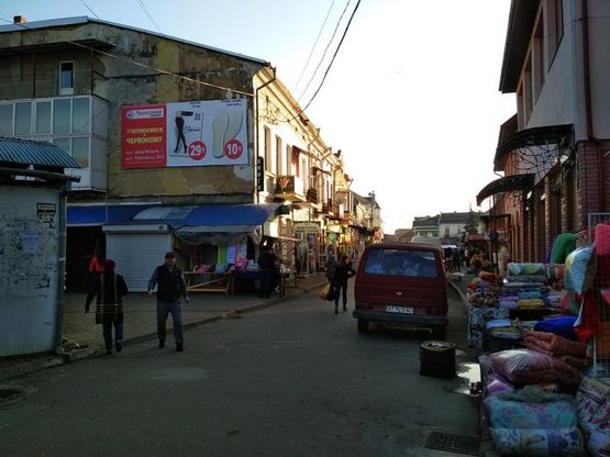 Фото рекламной плоскости по адресу пл. Ринок, 12