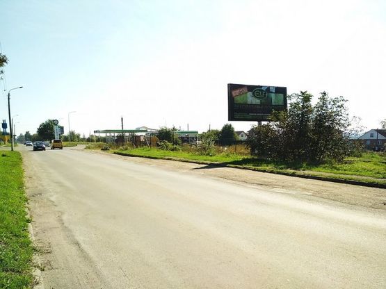 Фото рекламной плоскости по адресу вул. І. Мазепи, біля АЗС Бойко (напрям на Чернівці)