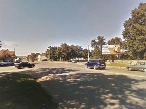 Фото рекламной плоскости по адресу вул. Карпатська, поворот на Деніго (напрям на Ів.-Франківськ)