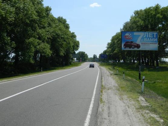 Фото рекламної площини за адресою Борисполь-Днепропетровск-Запорожъе 1+180 справа к Переяславу