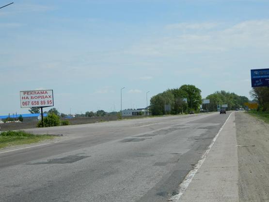 Фото рекламної площини за адресою Киев-Харьков 44+850 слева в направлении Харькова