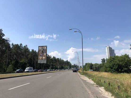 Фото рекламної площини за адресою Старобориспольская ул. к Бажана