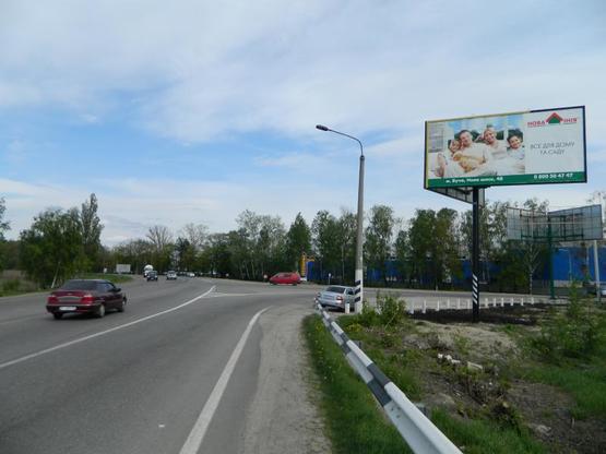 Фото рекламной плоскости по адресу Киев-Ковель (Варшавка) 44+400, Микуличи АЗС КЛО слева в Киев