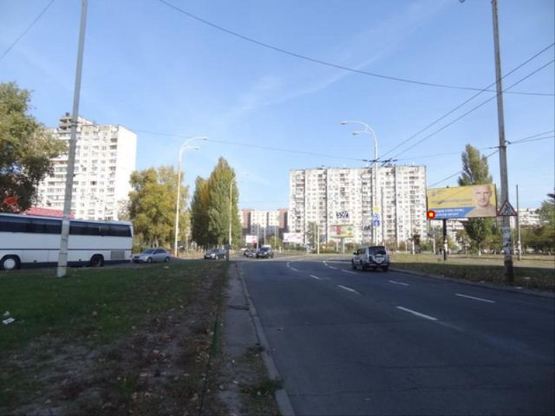 Фото рекламної площини за адресою Зої Гайдай пр.,9-8