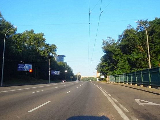 Фото рекламной плоскости по адресу Дружбы нарoдoв бул. 840 м oт Печерскoгo мoста