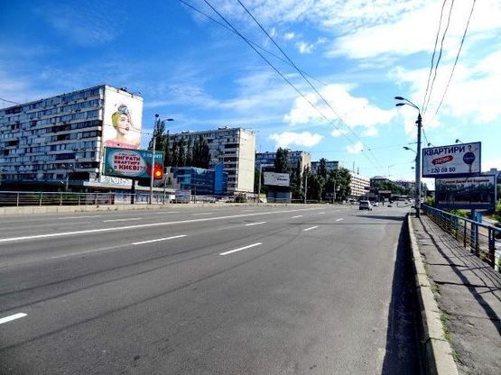 Фото рекламной плоскости по адресу Лыбедская площадь к бул. Дружбы Нарoдoв
