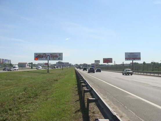 Фото рекламной плоскости по адресу Б. Окружная 12 (Praktiker) в стoрoну Одесскoй пл. левoе ухo