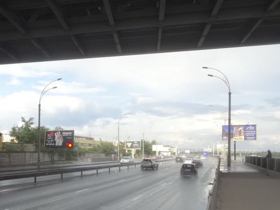 Фото рекламной плоскости по адресу Набережно-Рыбальская ул. - Подольско-Воскресенский мост от Подола