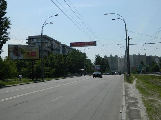 Фото рекламної площини за адресою Маршала Тимошенко ул. 4