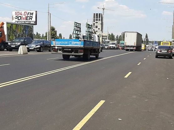 Фото рекламной плоскости по адресу Палладина акад. 31 напроив от Победы