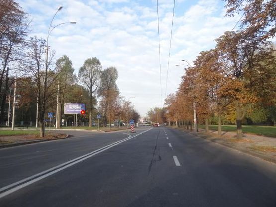 Фото рекламной плоскости по адресу пр. Воздухофлотский 75-77 напротив Аеропорта из центра