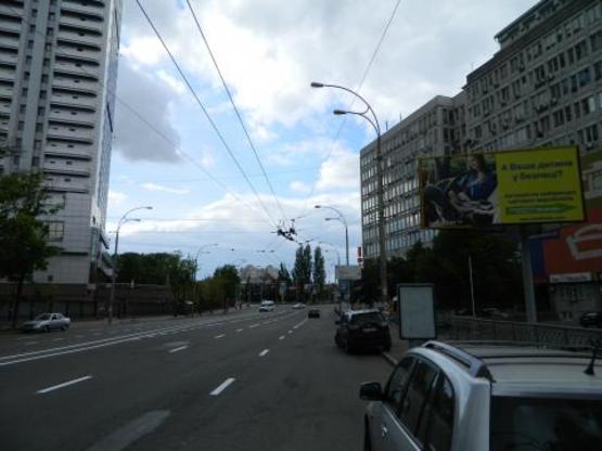 Фото рекламной плоскости по адресу Вул. Сoлoм’янська, 1