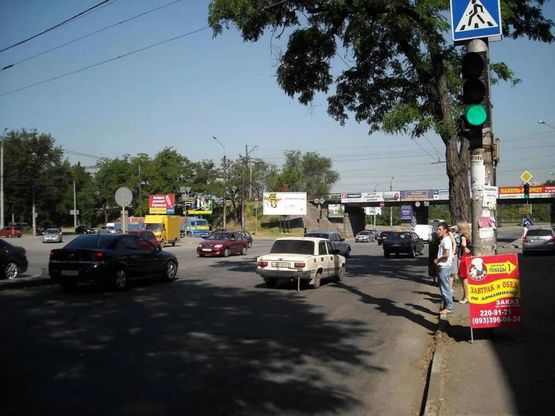Фото рекламной плоскости по адресу 371_Запорожье_ул.Тюленина ул.Победы-призматрон