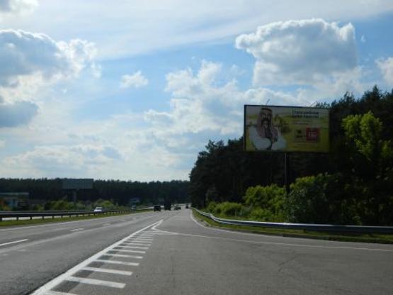 Фото рекламної площини за адресою Киев-Чернигов (Бровары) 20+300 слева в Киев
