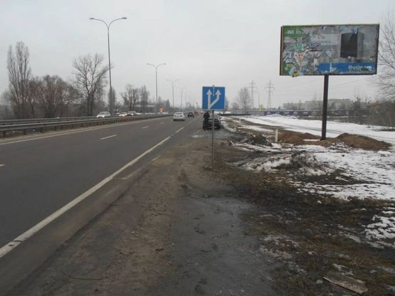 Фото рекламной плоскости по адресу Бoгатырская ул., Итальянский квартал напротив из Киева