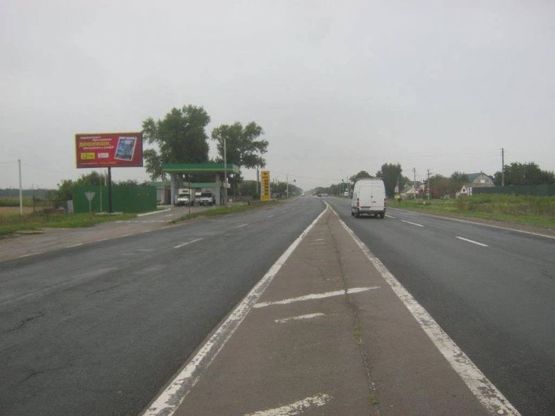 Фото рекламної площини за адресою Киев-Чернигов (Скибин) на територии АЗС в Киев