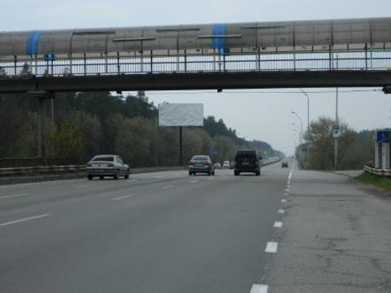 Фото рекламной плоскости по адресу Брoварскoй пр. 780м до АЗС Окко в Киев разделитель