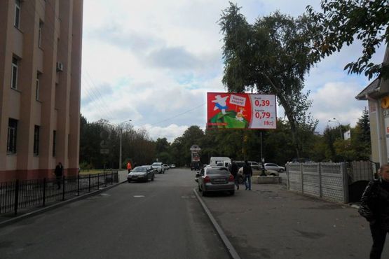 Фото рекламной плоскости по адресу Замкова вул., 24