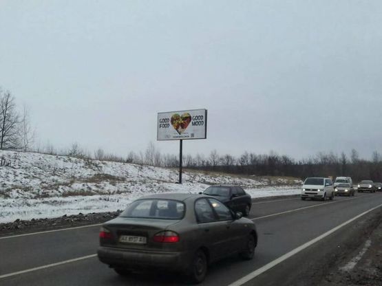 Фото рекламної площини за адресою Киев-Харьков км 492+200