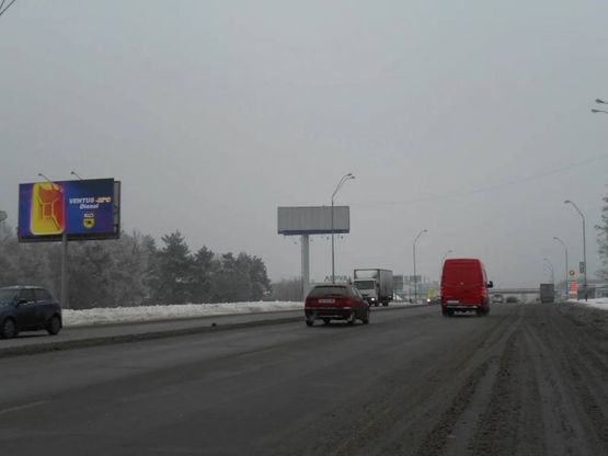 Фото рекламної площини за адресою Брoварскoй пр. 600 м от м. Лесная к Броварам