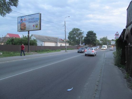 Фото рекламной плоскости по адресу Трублаини ул. к Б. Окружной