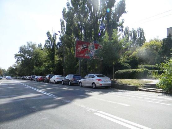 Фото рекламной плоскости по адресу Антона Цедика (бывш. Эжена Потье) ул., 7