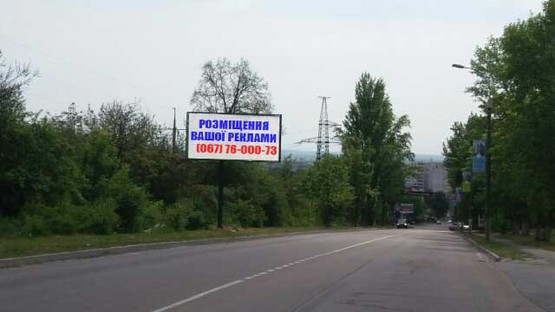 Фото рекламної площини за адресою Ул. Шолуденко, 800 м. до поворота на ул. Межигорскую