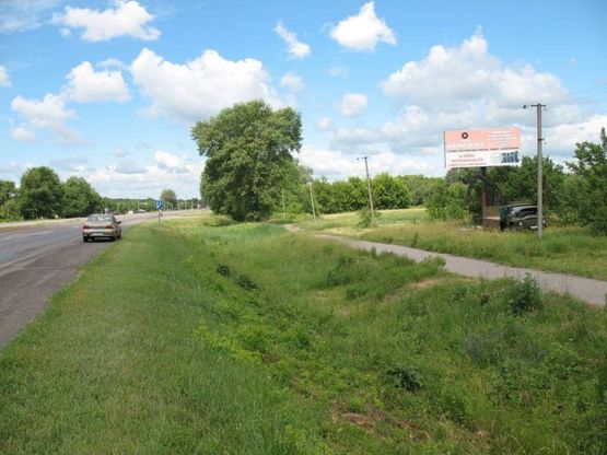 Фото рекламної площини за адресою трасса Киев-Харьков/ с.Пышное (200 км.)