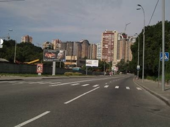 Фото рекламной плоскости по адресу Старонаводницкая / пер.Редутный