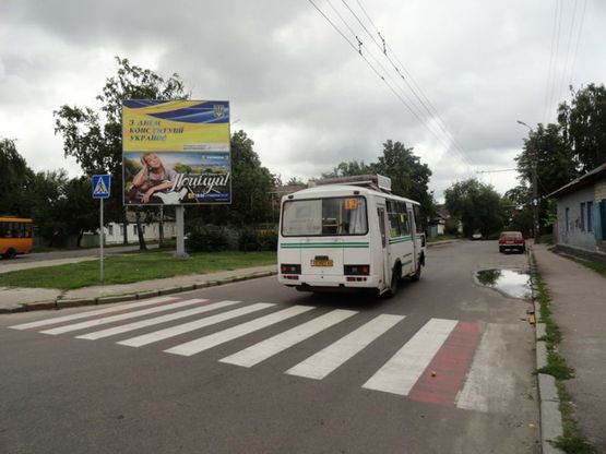 Фото рекламной плоскости по адресу ул. 1 Мая х ул. Молодшего (верхний)