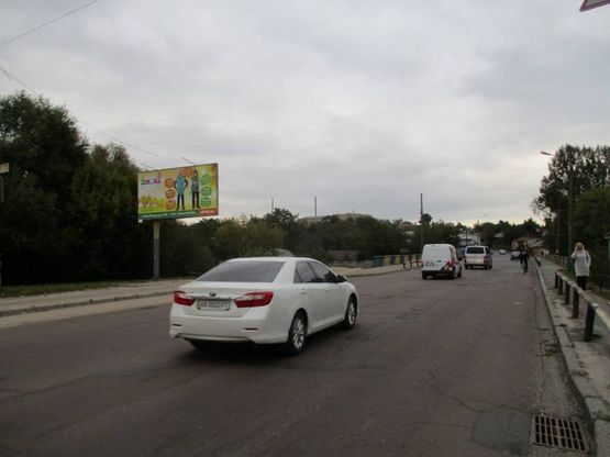 Фото рекламной плоскости по адресу ул. Киевская, 34 (сторона B)