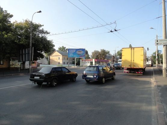 Фото рекламной плоскости по адресу ул. Мазепы х ул. Попудренко (сторона Б)