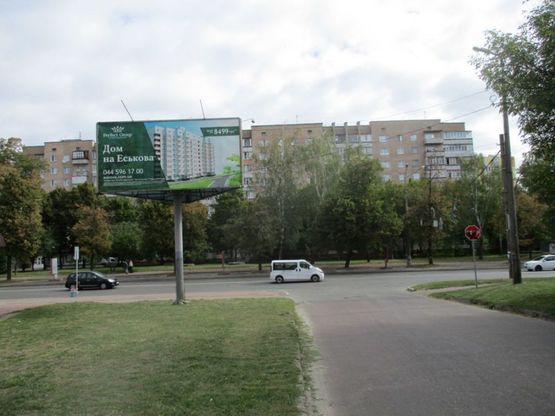 Фото рекламної площини за адресою просп. Мира, 68 (отель Градецкий) (сторона C)