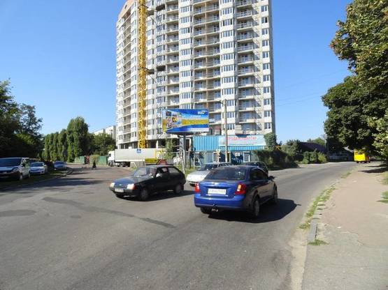 Фото рекламной плоскости по адресу ул. Войкова (треугольник) (сторона А)