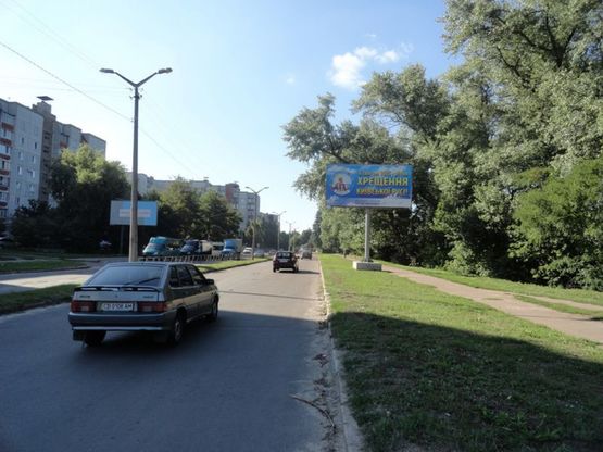 Фото рекламної площини за адресою ул. Горького, 84 (сторона А)