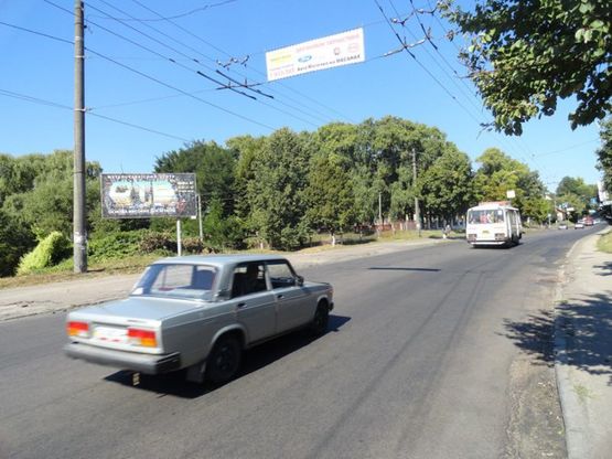 Фото рекламной плоскости по адресу ул. Любечская х ул. Репкинская (13-я школа)