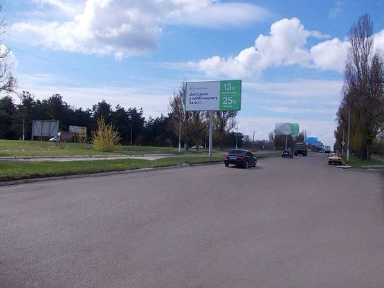 Фото рекламной плоскости по адресу Елизаветовская трасса ( разделитель в районе съезда на мост р. Днепр) №1