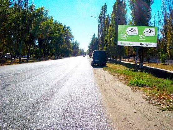 Фото рекламной плоскости по адресу Патриотов Украины ул., 148