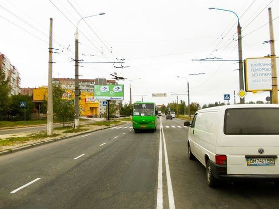 Фото рекламной плоскости по адресу Героев Крут ул., 22 (напротив "Эпицентра")
