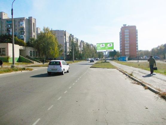 Фото рекламної площини за адресою Нижнехолодногорская ул., 10 (150м."Ощадбанк")