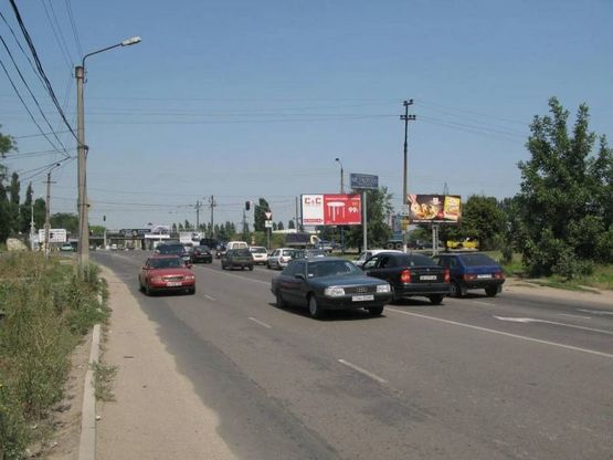Фото рекламной плоскости по адресу перекрёсток ул.Промышленной, ул.Победы, №01-А, Перекрёсток, дорога в Одессу, Ильичёвск, на 7-й км., из курортов Грибовка, Санжейка, Каролино Бугаз