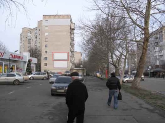 Фото рекламной плоскости по адресу пр.Мира, 30, Супермаркет "Таврия-В", Энергозбыт, городское отделение связи №3, отделение "УкрсибБанк", маршрут всего общественного транспорта, стоянка автотранспорта