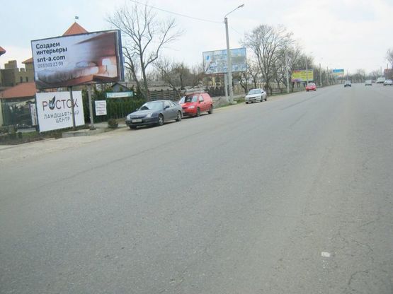 Фото рекламной плоскости по адресу Одесса-Южный, ТРЦ "Ривьера", Строй Супермаркет "ОБИ", ТЦ "РЕАЛ" "Комфи",въезд с Южного