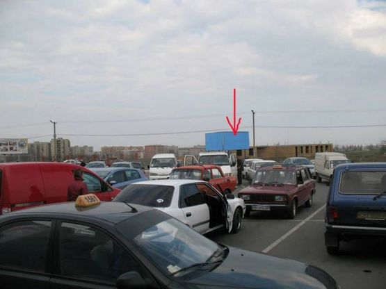 Фото рекламної площини за адресою ул.Тимчишина, ТАВРИЯ-В, ул.Тимчишина, ТЦ "Таврия-В", "Фокстрот", Храм ЕХБ, наротив въезда в ТЦ "Таврия-В"