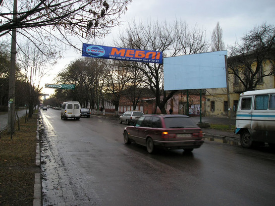 Фото рекламной плоскости по адресу пр.Суворова-ул.Толбухина , пр.Суворова угол ул.Толбухина , ЦЕНТР