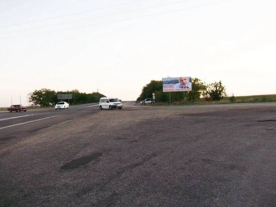 Фото рекламной плоскости по адресу Старокозачье, Автодорога Одесса-Рени(транспортное сообщение(Одесса,Рени,Измаил, Старокозачье,Арциз), из Одессы, Старокозацкий перекресток, АЗС