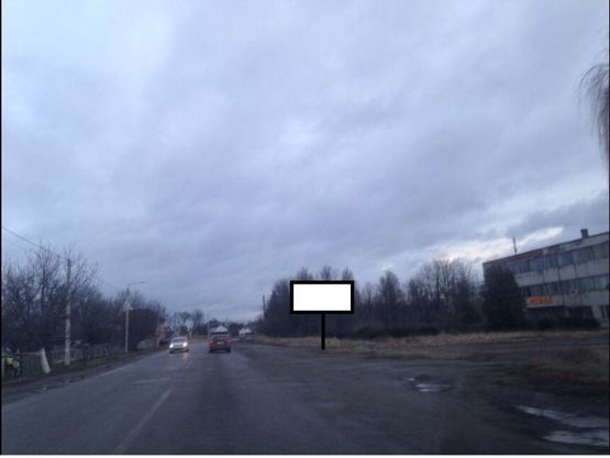 Фото рекламной плоскости по адресу вул. Центральна, 107