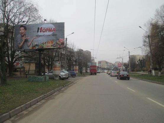 Фото рекламной плоскости по адресу вул. Комарова, 25