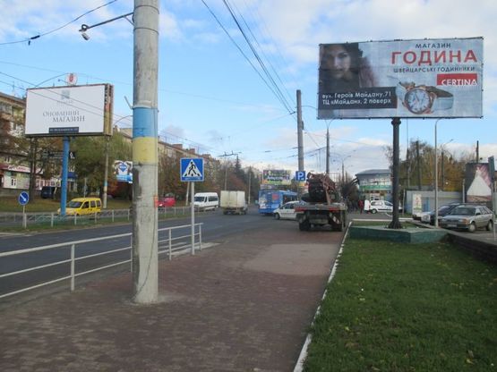 Фото рекламной плоскости по адресу перехрестя вул. Героїв Майдану та пр-ту Незалежності, ТЦ «Майдан»