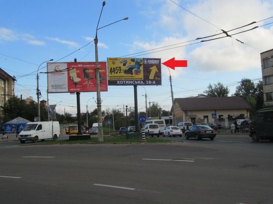 Фото рекламной плоскости по адресу розділова смуга вул. Хотинської (навпроти буд. 2-Г) в сторону Епіцентра